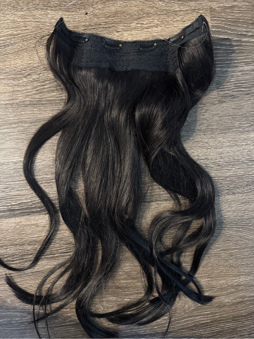 Luxy Hair 20” Off Black Halo Hair Extensions - Picture 6 of 7